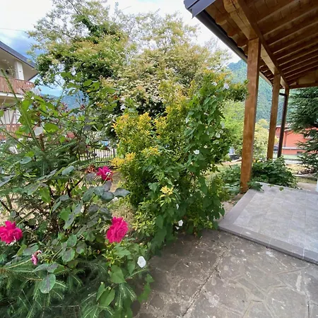 Il Giardino Dei Pini Apartman